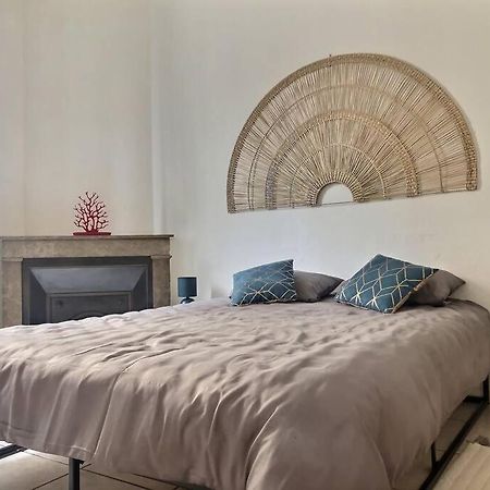 Appartement Elegant Et Confortable Cote Gare Amberieu-en-Bugey Bagian luar foto